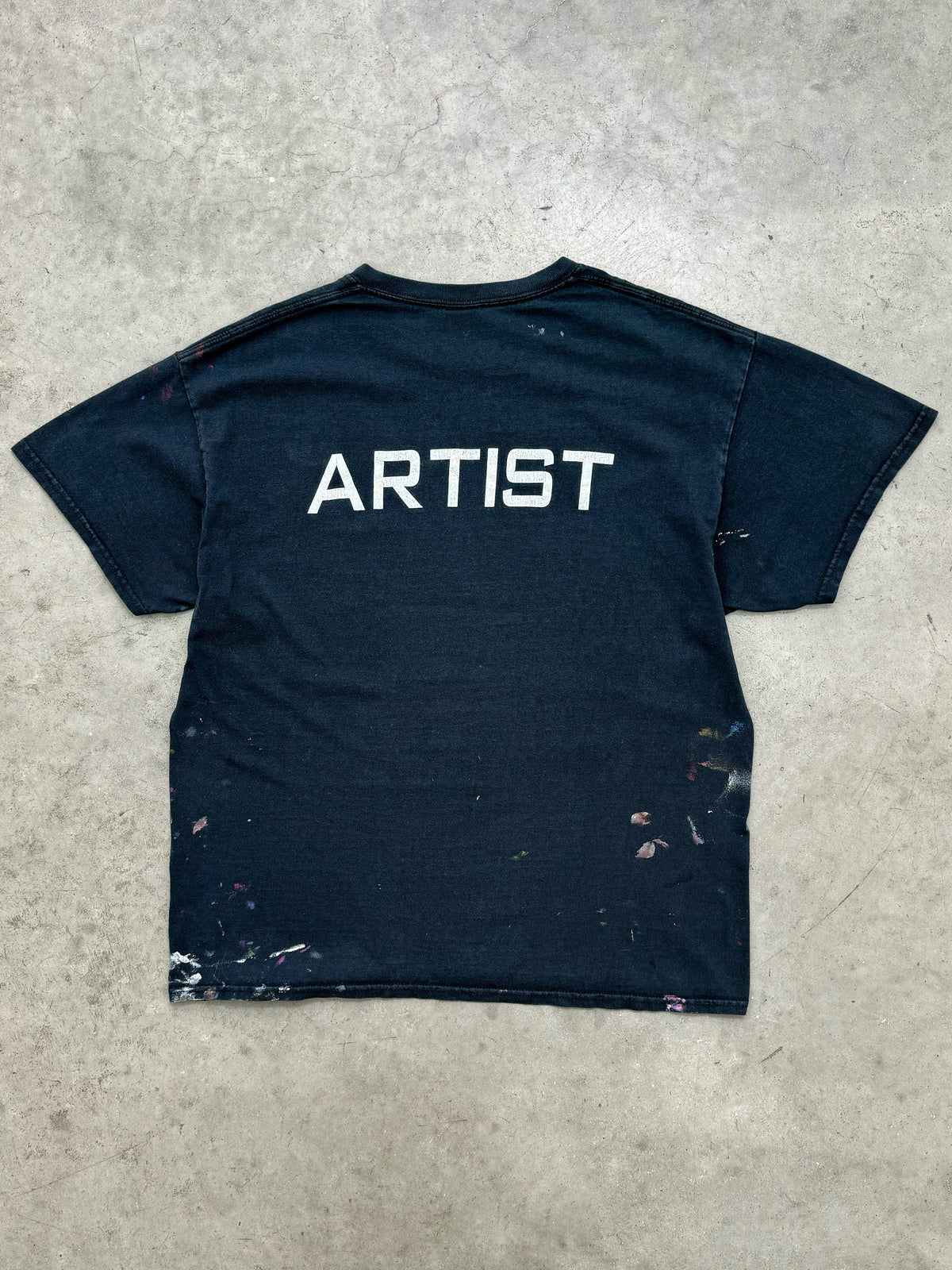 FADED BLACK & PAINT SPLATTER "ARTIST" TEE - 2000S