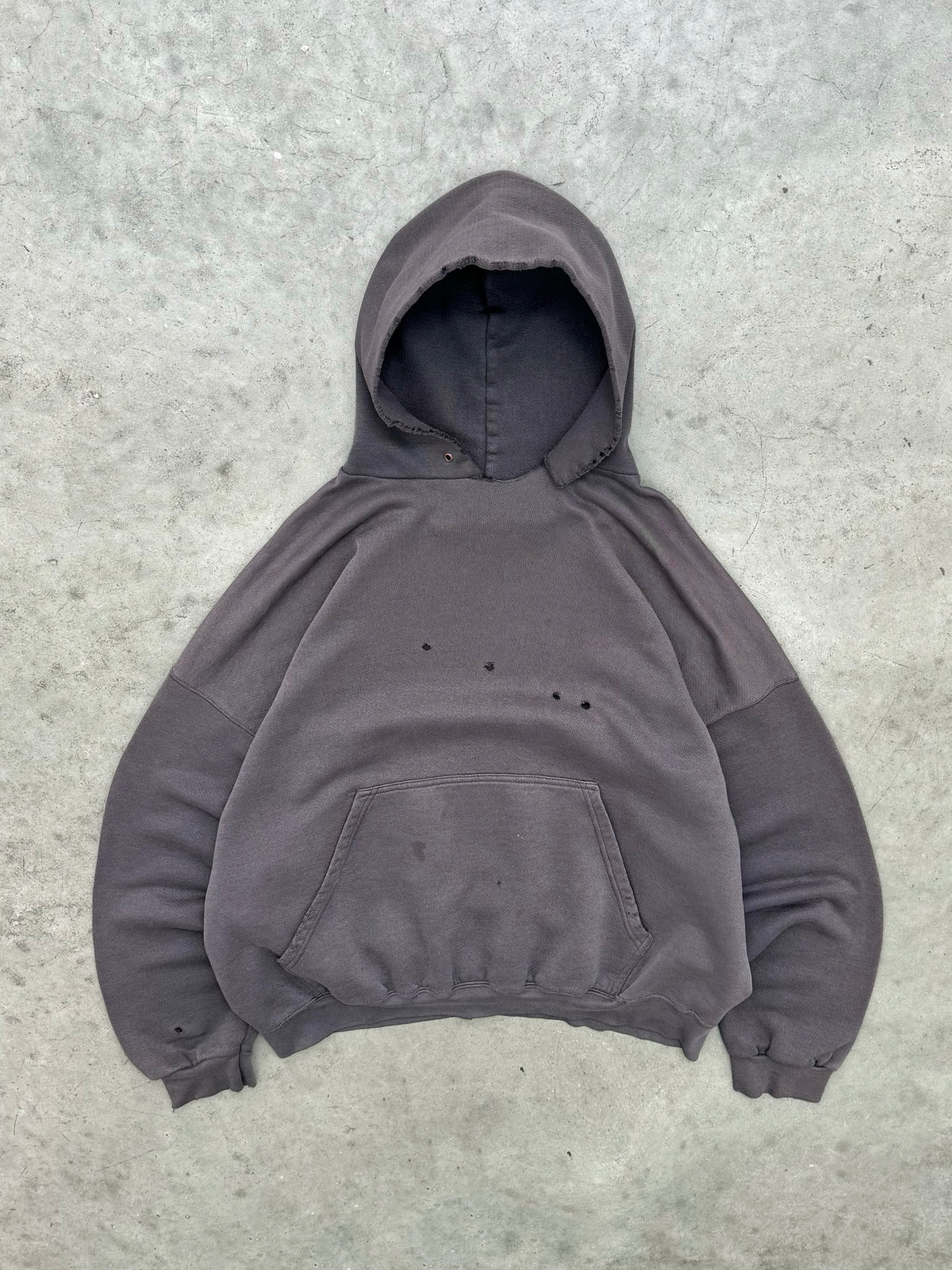 FADED & DISTRESSED CHARCOAL HOODIE - 1990S