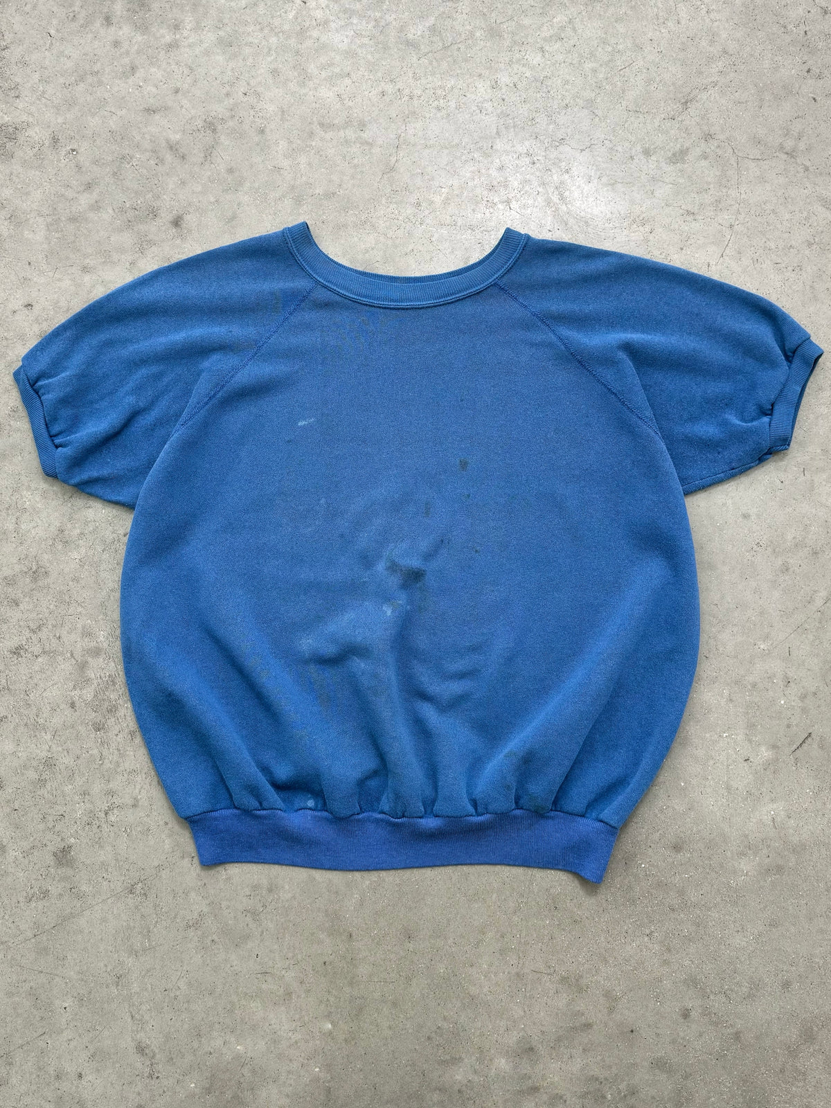 DISTRESSED & FADED BLUE SHORT SLEEVE RAGLAN CREWNECK - 1980S