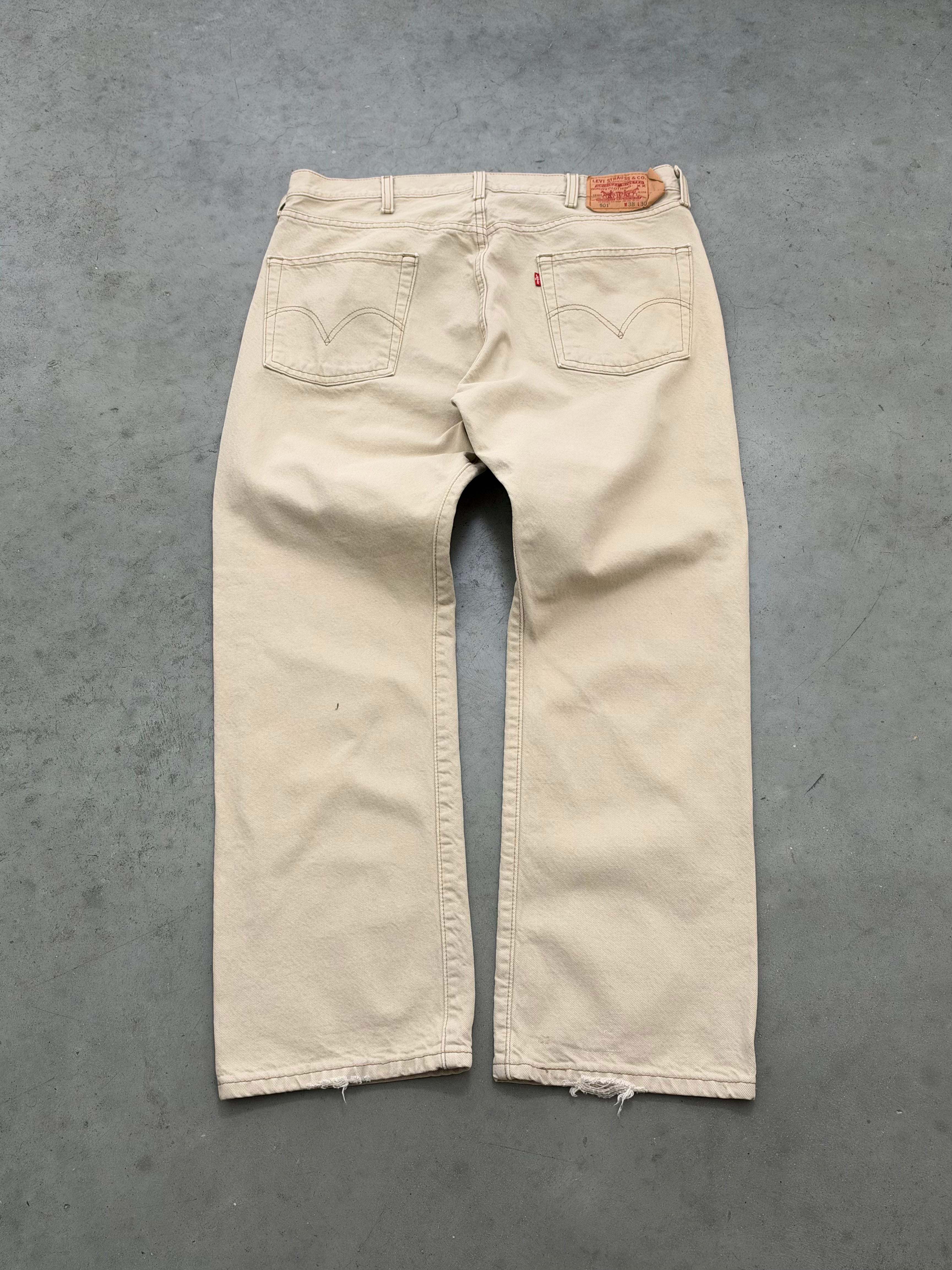 FADED BEIGE LEVIS 501 JEANS - 2000S