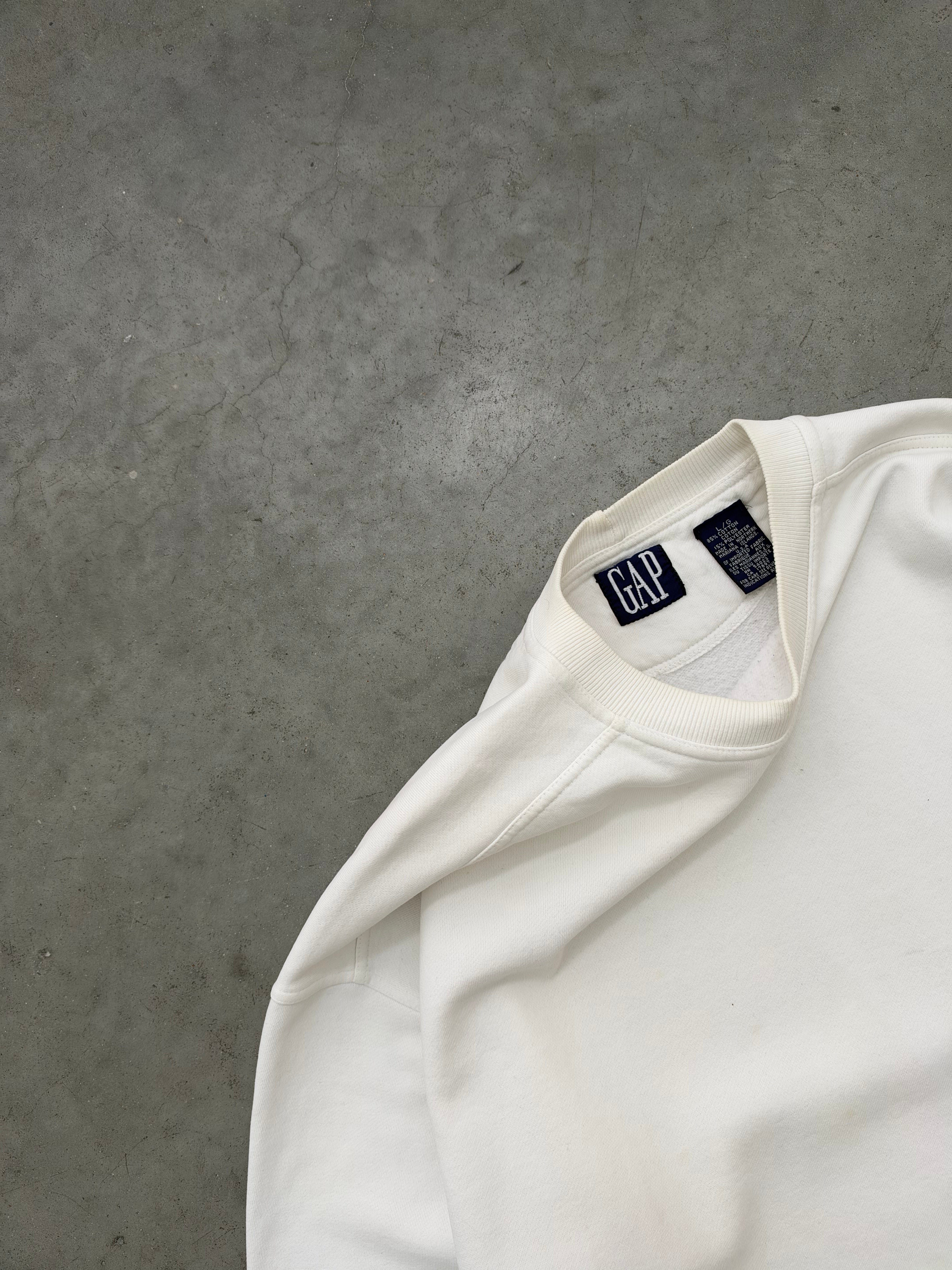 FADED OPTIC WHITE GAP CREWNECK - 1990S
