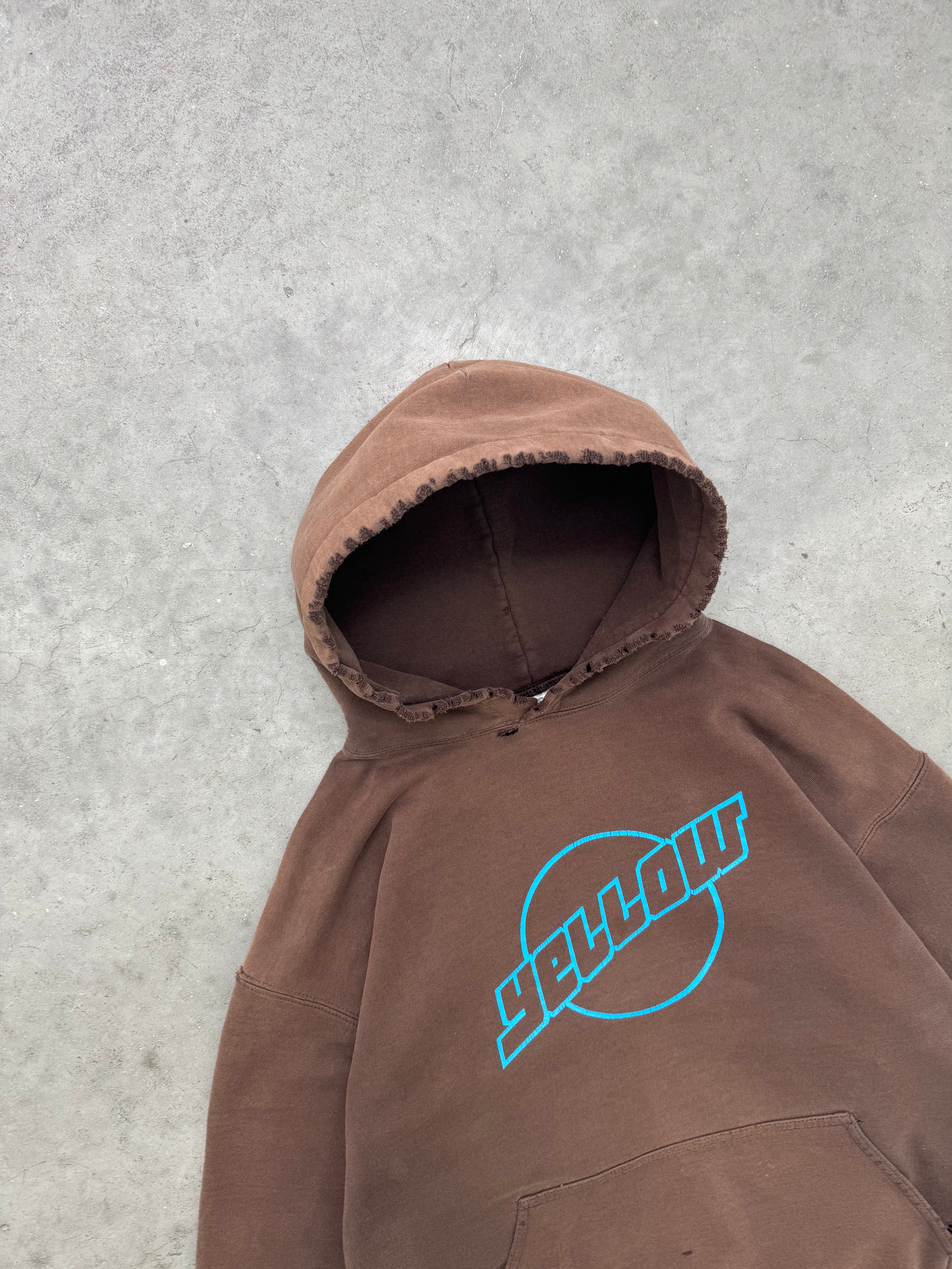 DISTRESSED & FADED BROWN "YELLOW" HOODIE - 2000S