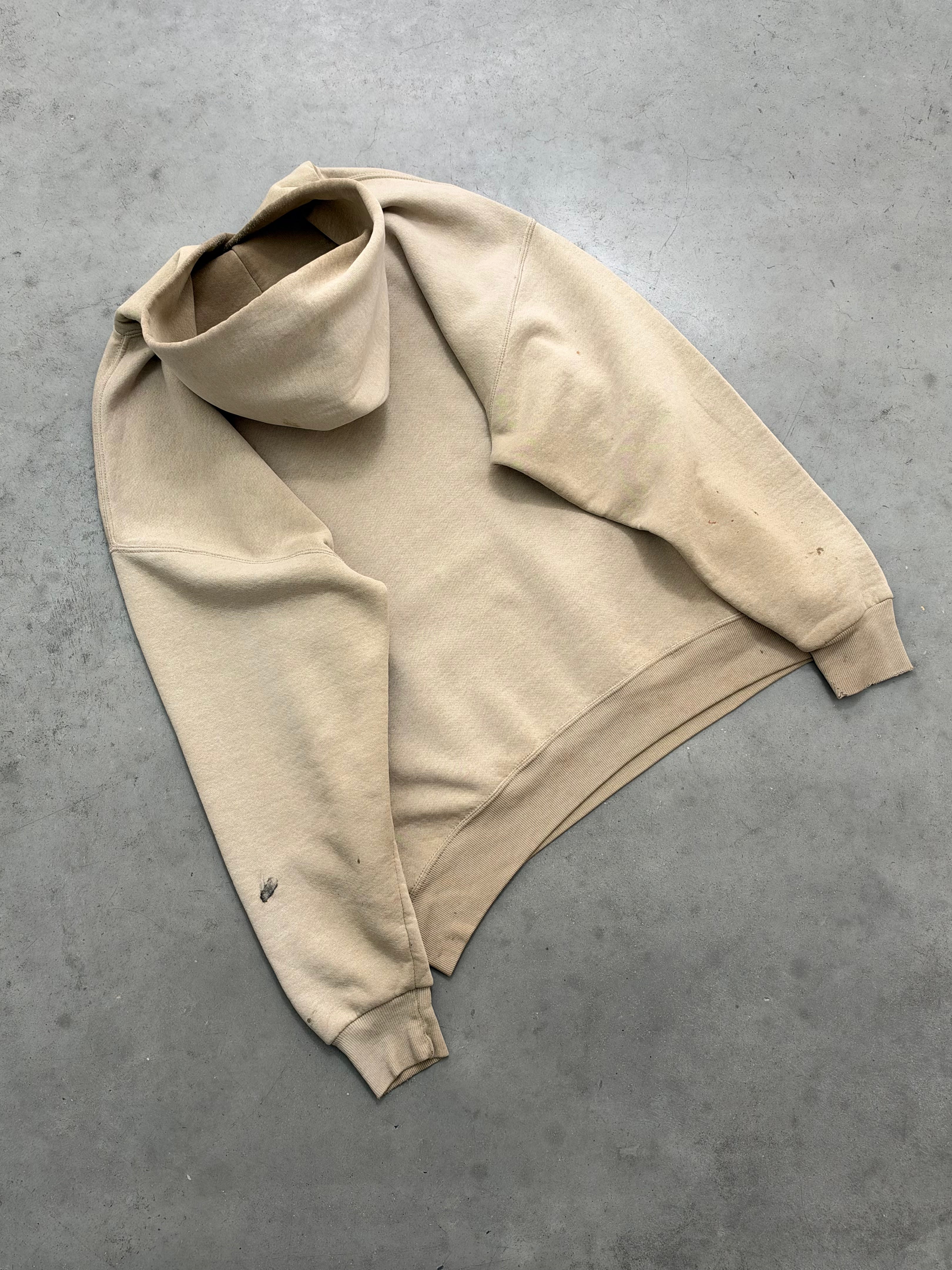 DISTRESSED FADED BEIGE RUSSELL HOODIE - 1990S
