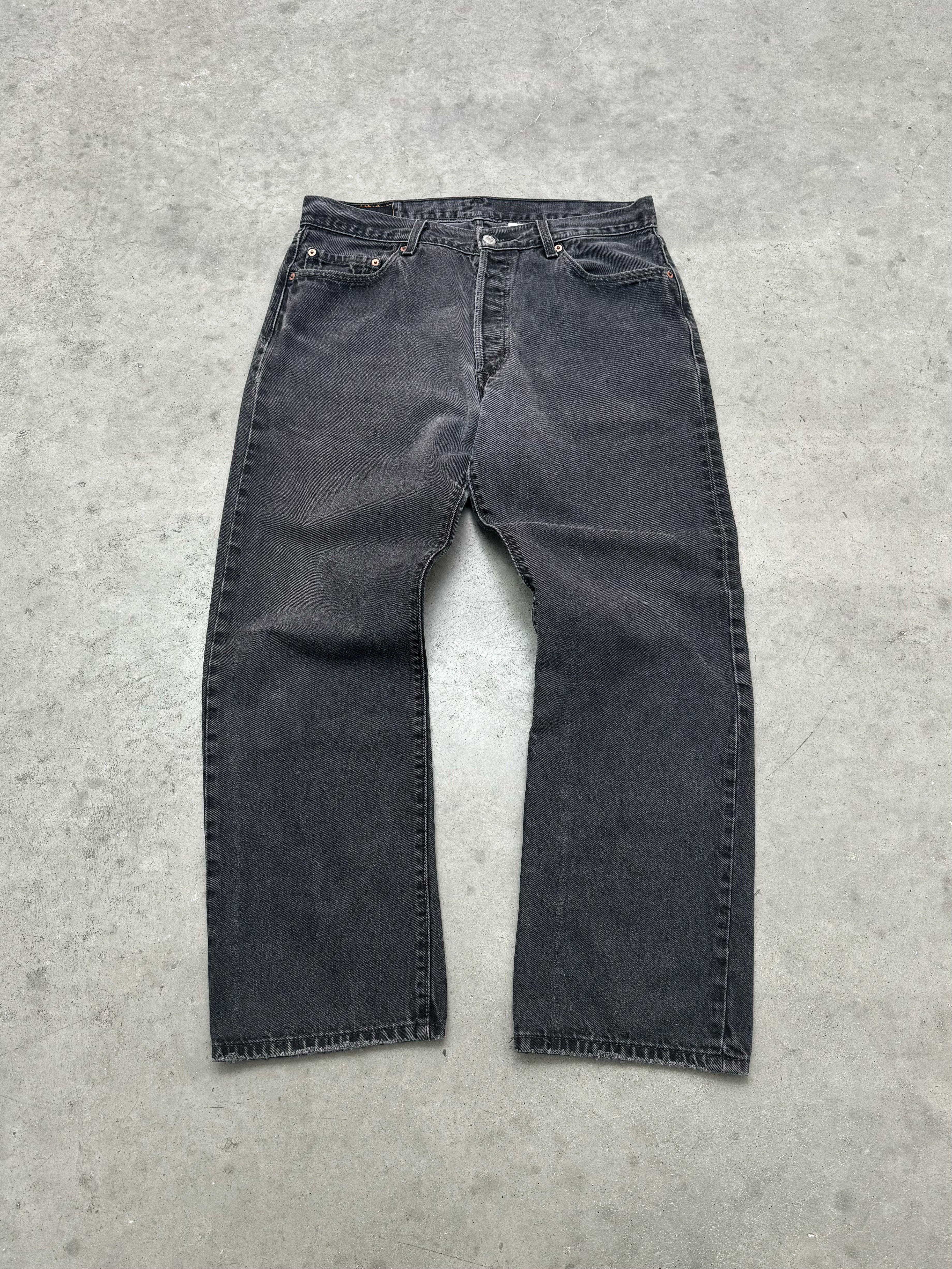 FADED BLACK LEVI’S 501 JEANS - 2000S