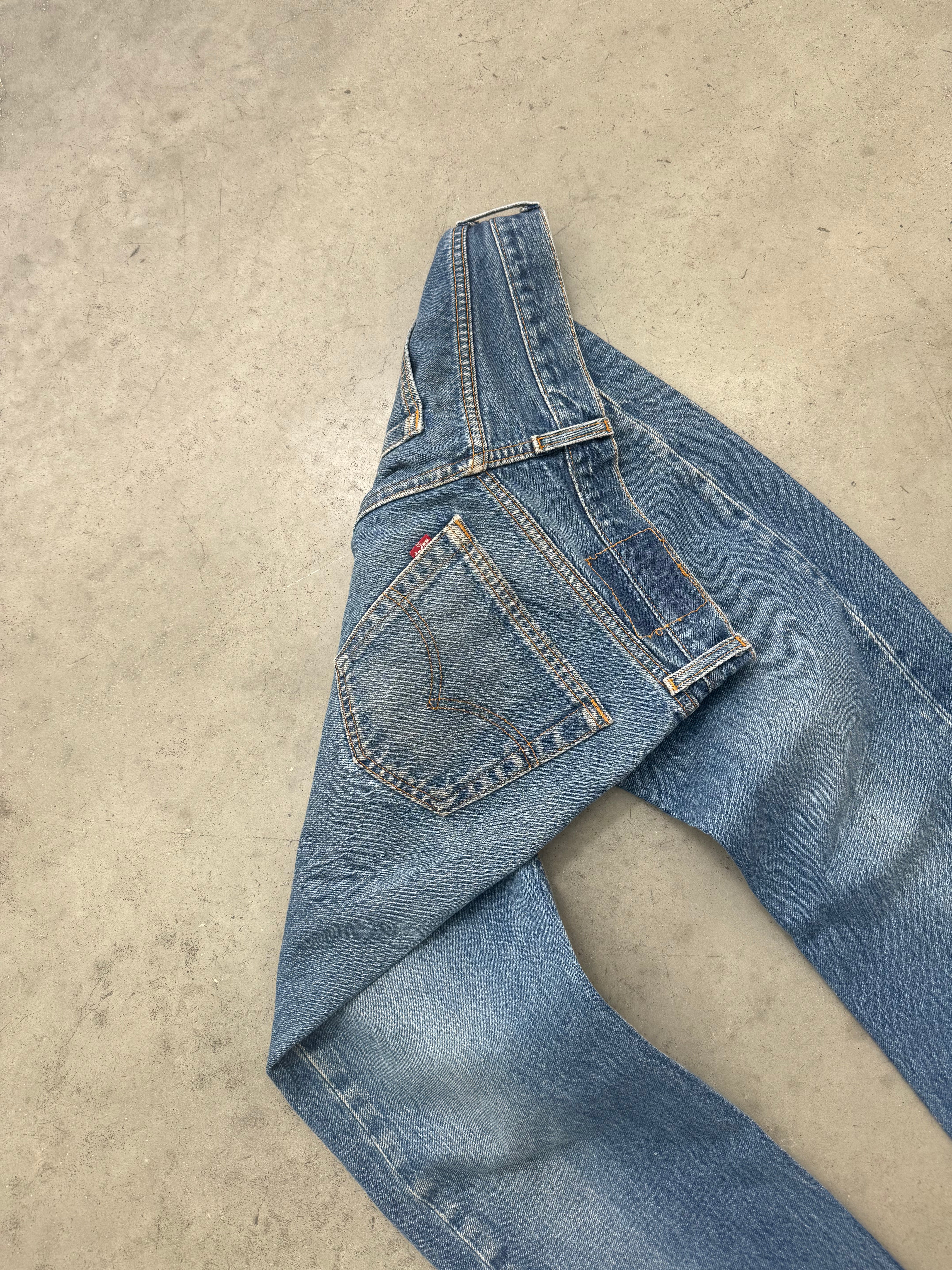FADED BLUE LEVIS 501 BUTTON FLY JEANS - 1990S