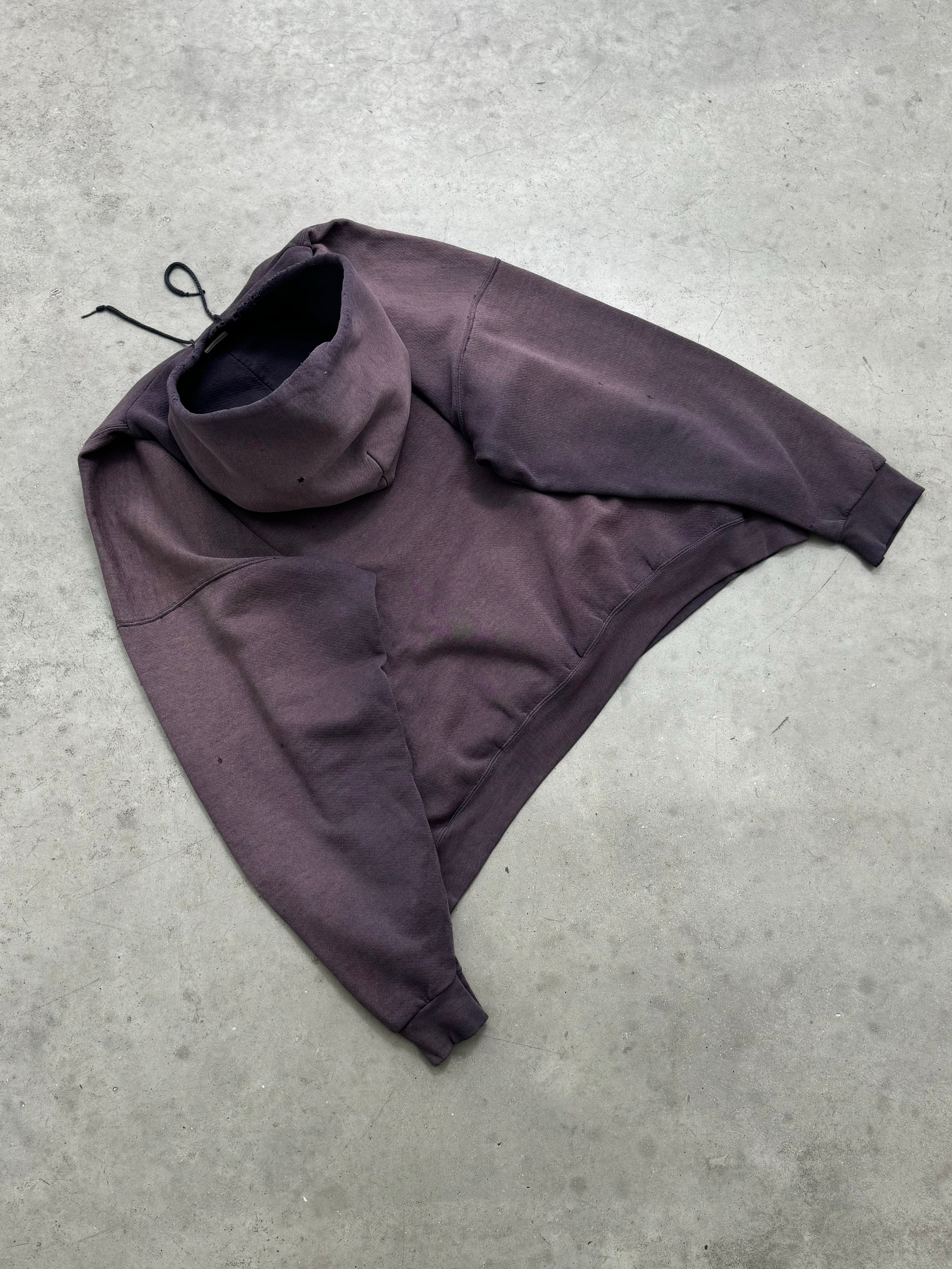 FADED & DISTRESSED HOODIE - 1990S