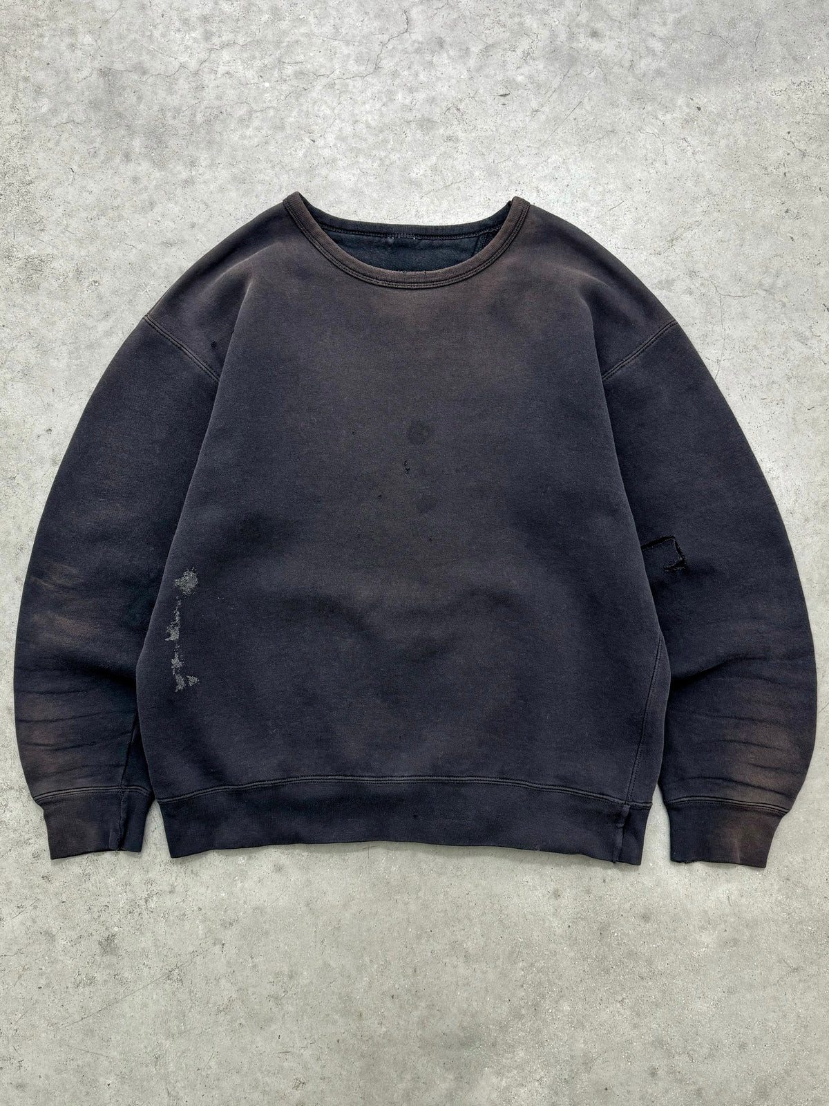 DISTRESSED SUN FADED BLACK CREWNECK - 1990S