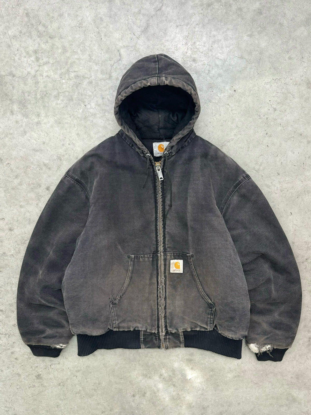 DISTRESSED SUN FADED BLACK CARHARTT ACTIVE JACKET - 1990S