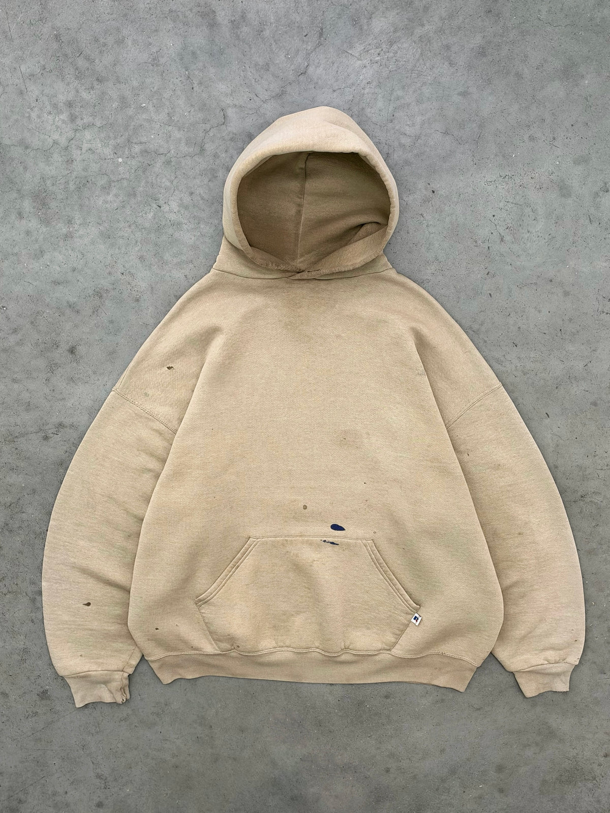 DISTRESSED FADED BEIGE RUSSELL HOODIE - 1990S