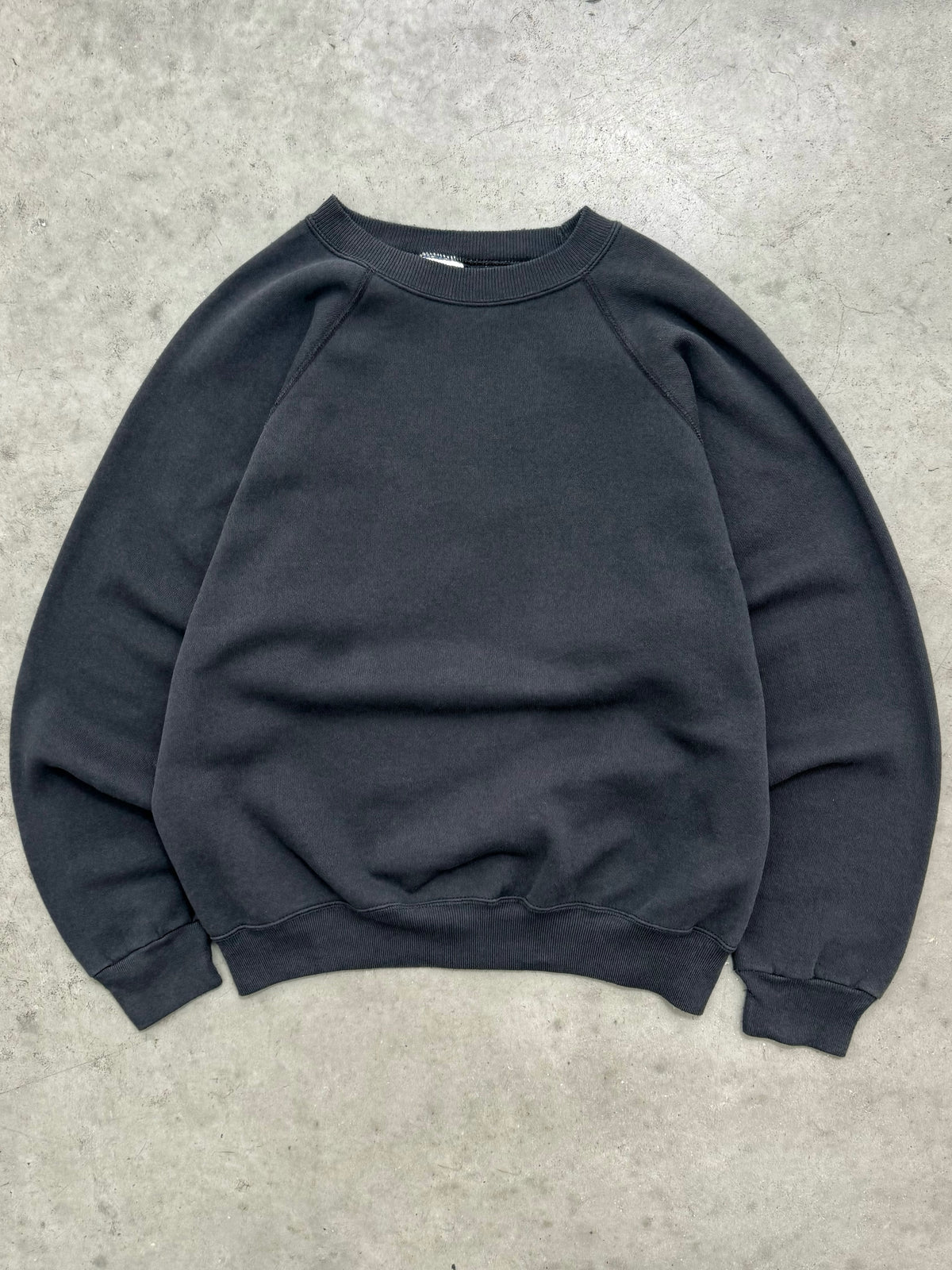 FADED BLACK RAGLAN CREWNECK - 1980S