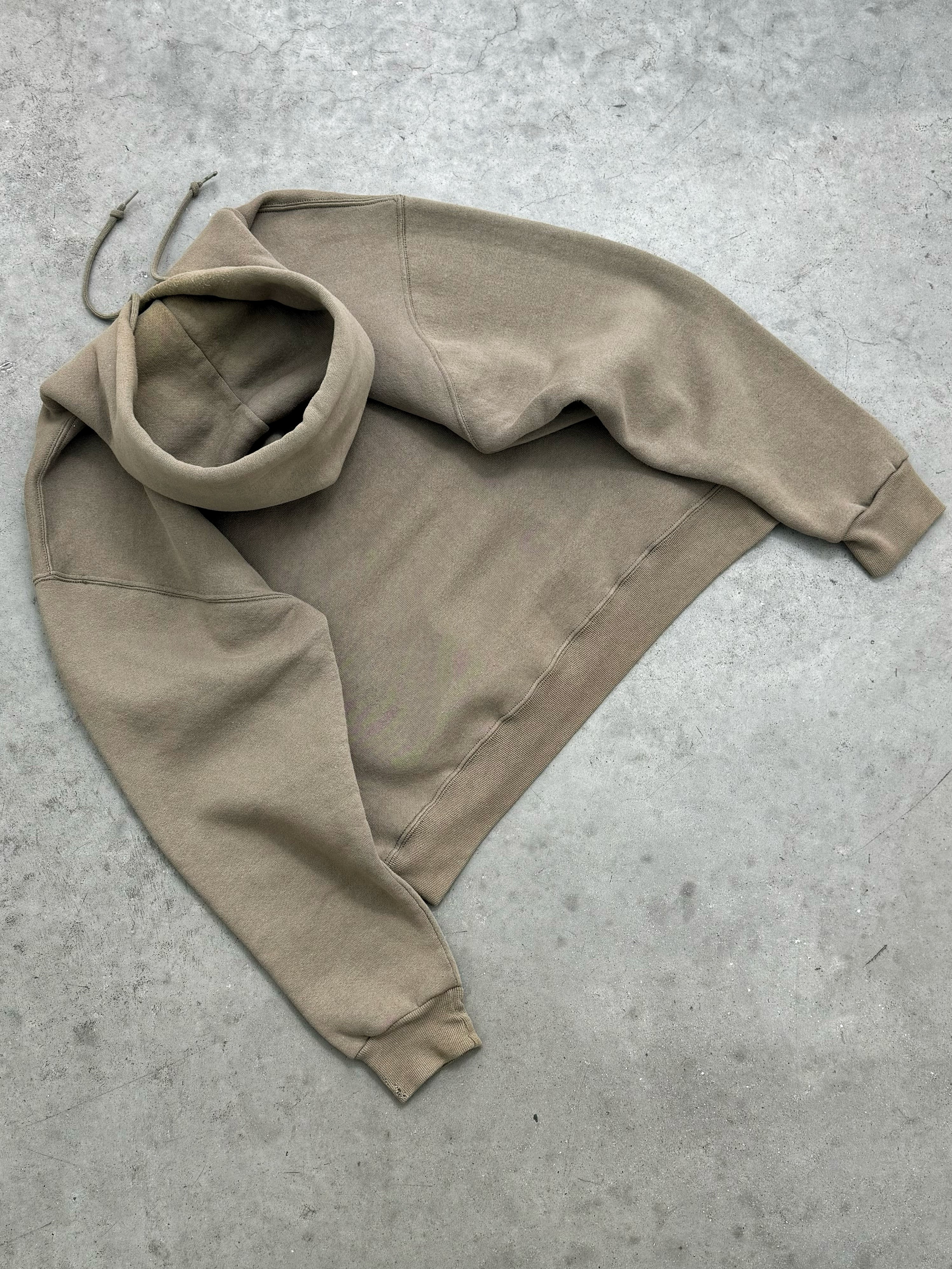 FADED TAUPE BROWN RUSSELL HOODIE - 1990S