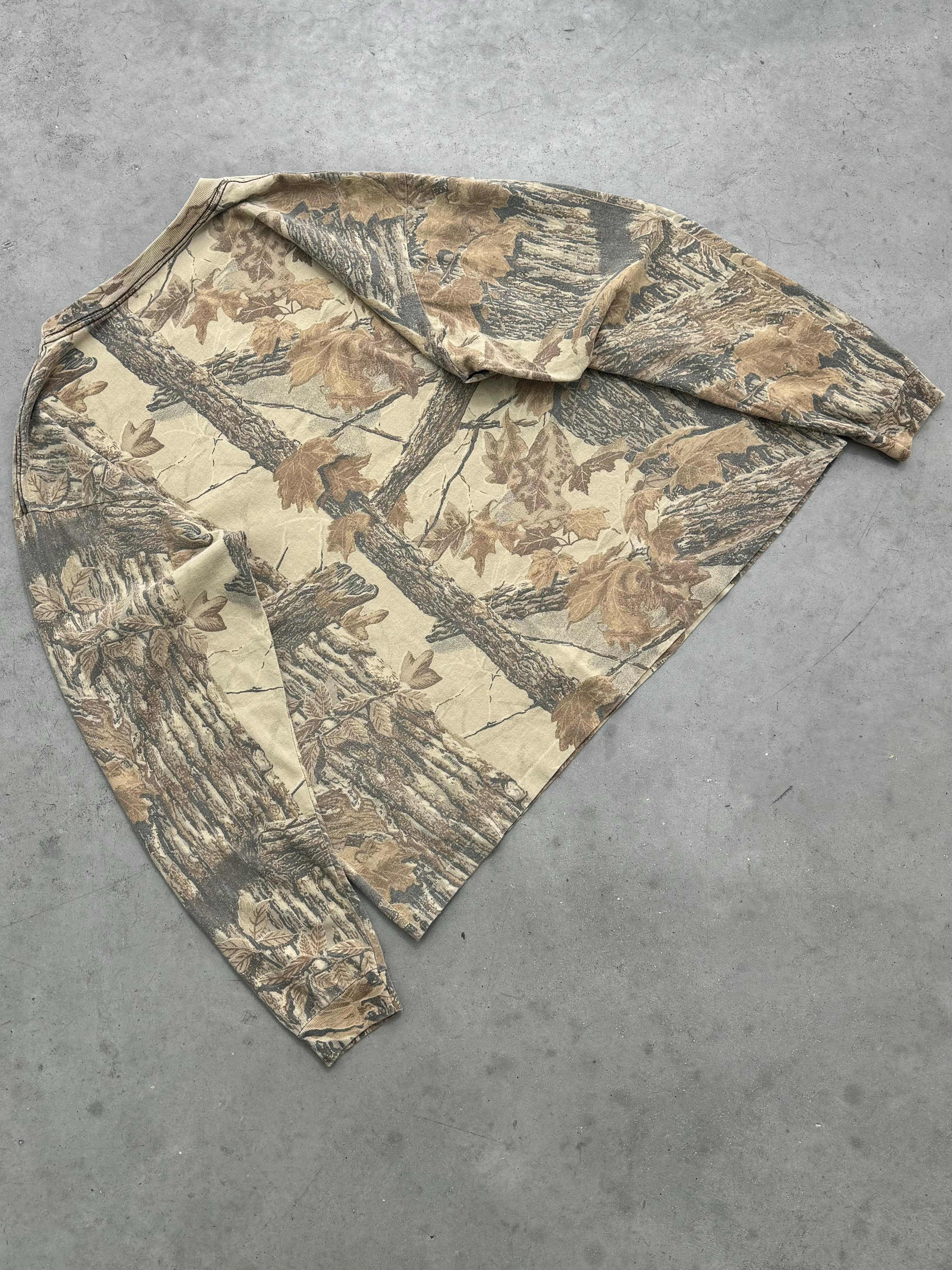 FADED REALTREE CAMO LONG SLEEVE POCKET TEE - 1990S
