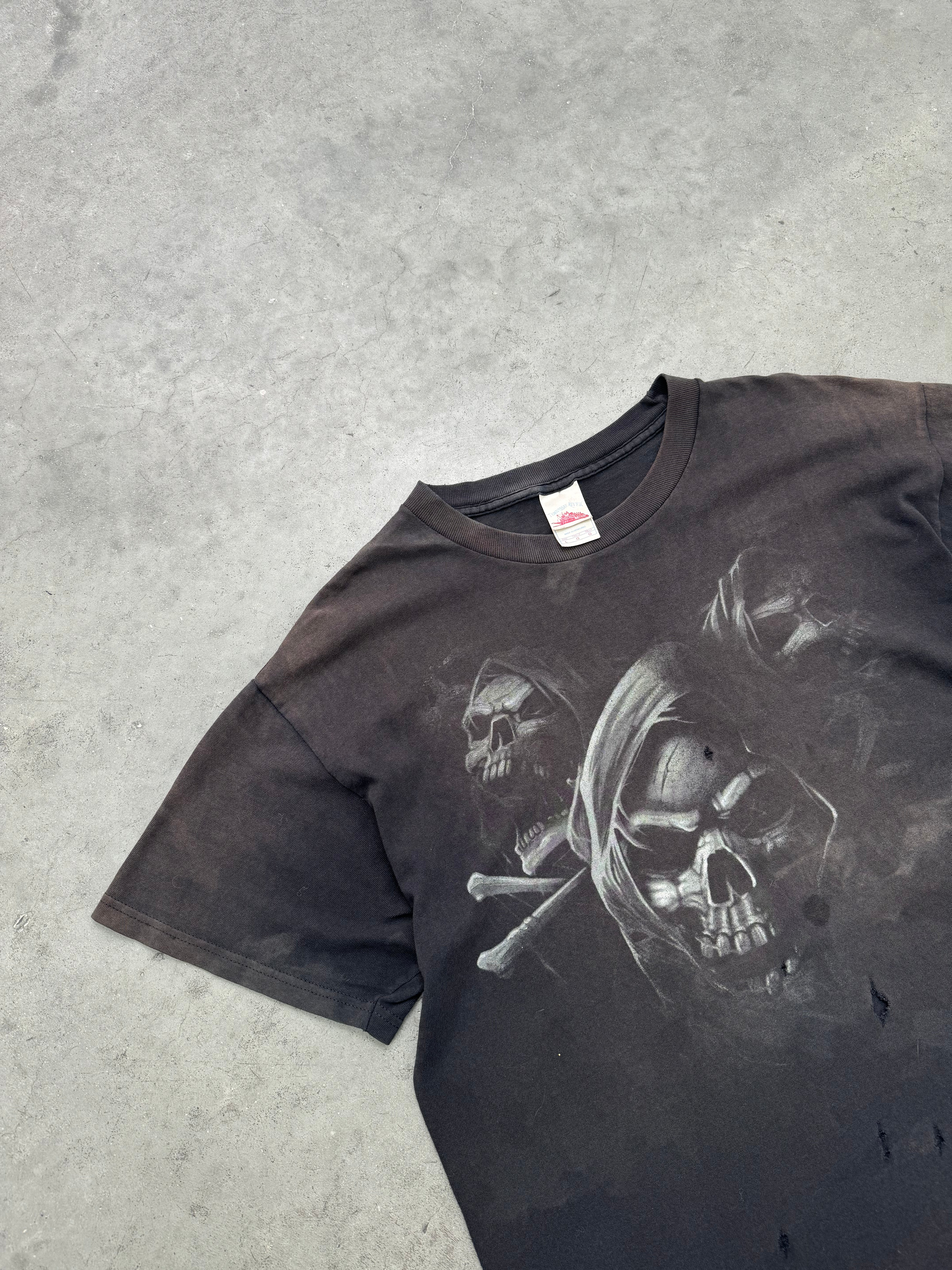 SUN FADED & DISTRESSED SKULL TEE - 2000S