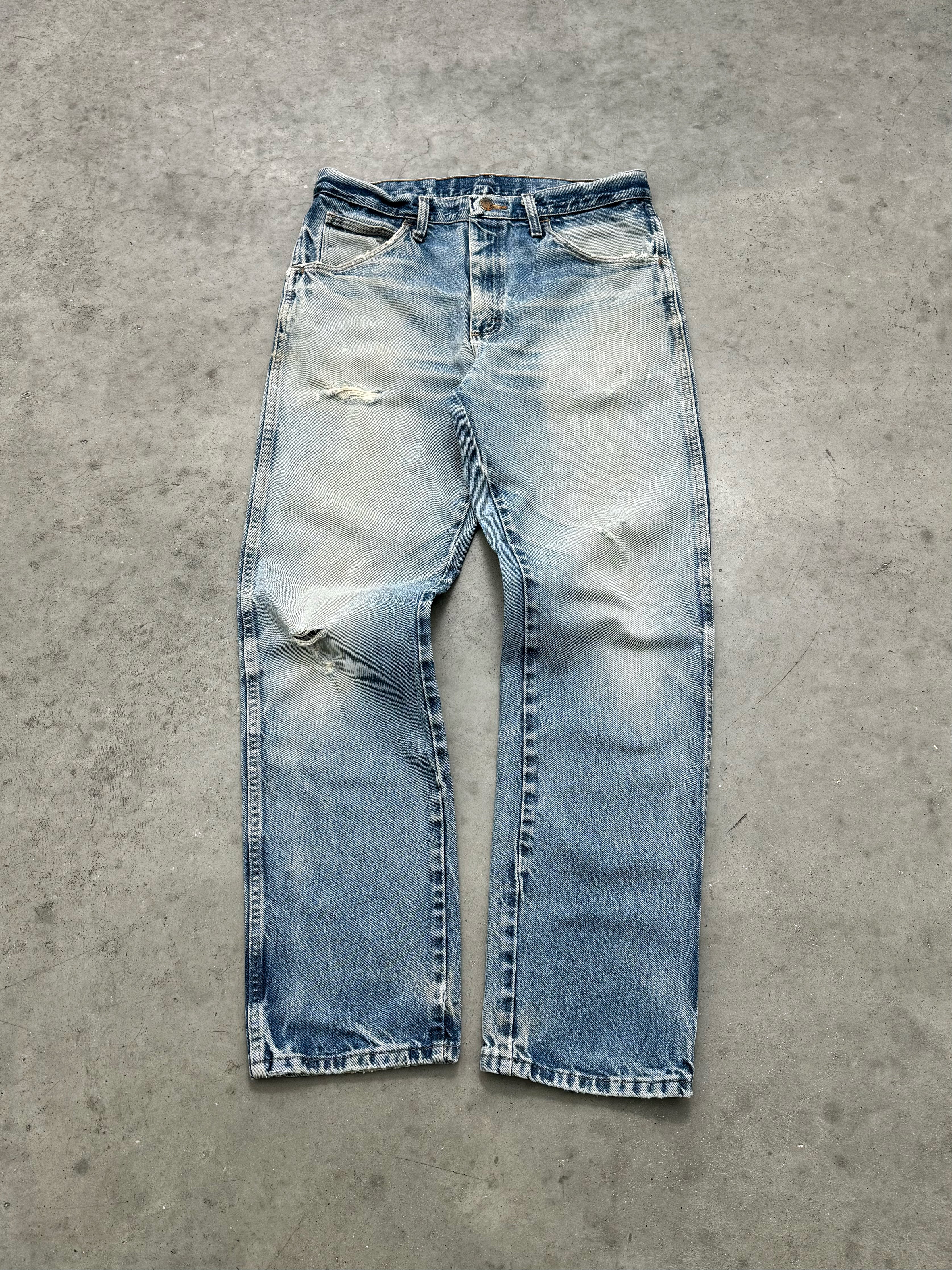 SUN FADED BLUE & DISTRESSED JEANS - 2000S